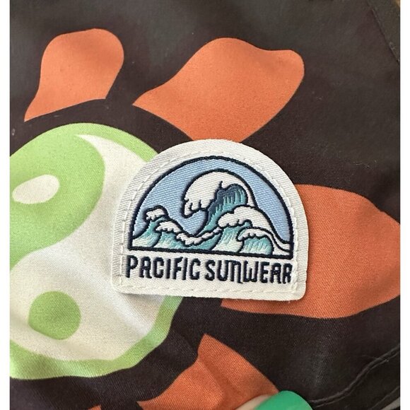 NWT PacSun Peaced Floral 15" Board Shorts Swim Trunks YinYang Pockets Large - Picture 6 of 10